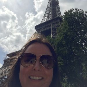 Meet your Posher, Gina